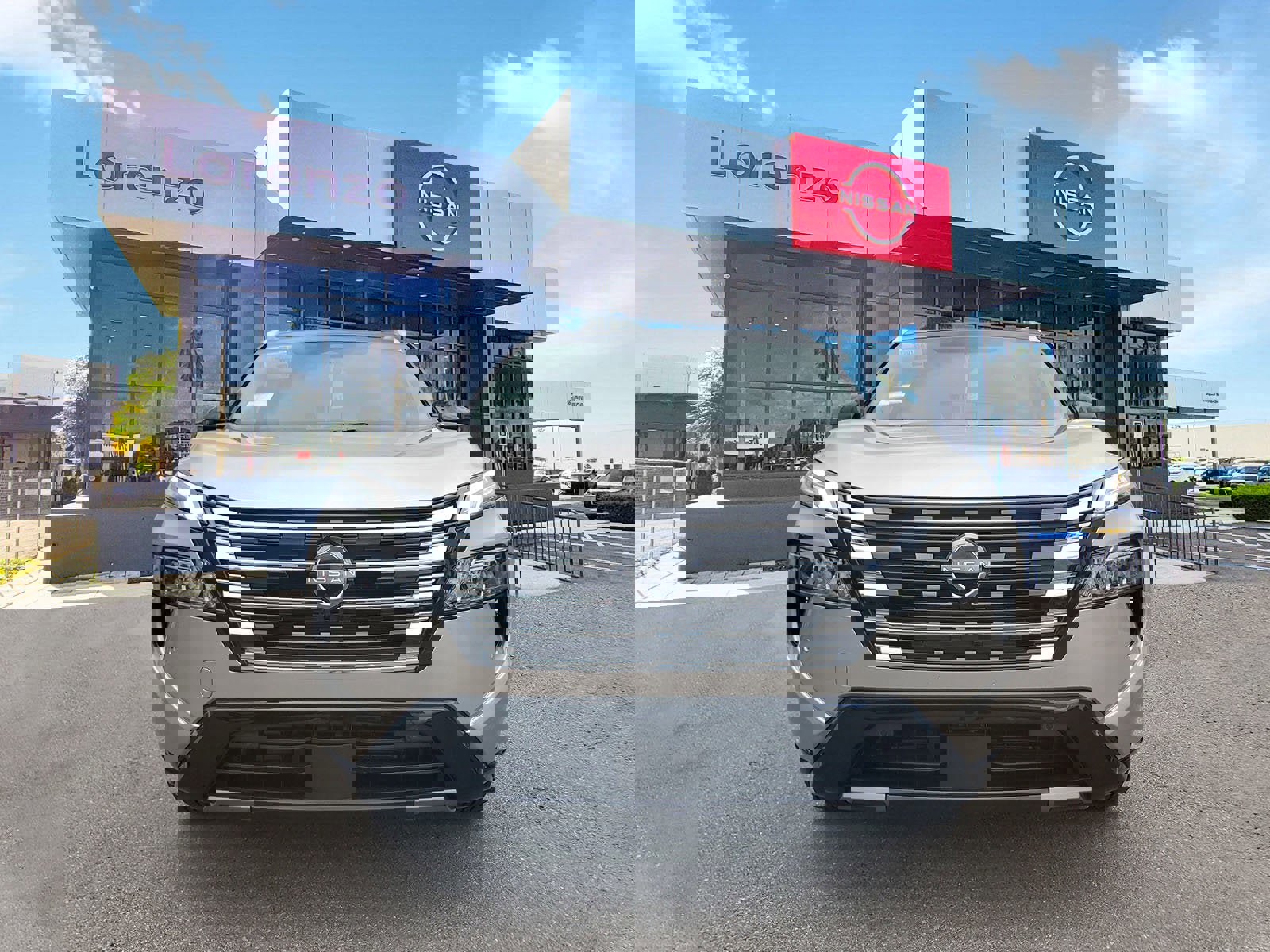 New 2026 Nissan Rogue Platinum image 2