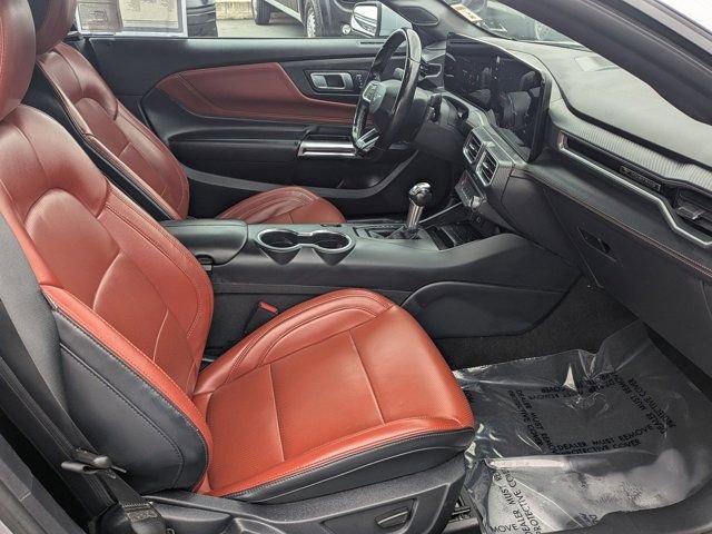 Used 2024 Ford Mustang Premium image 5