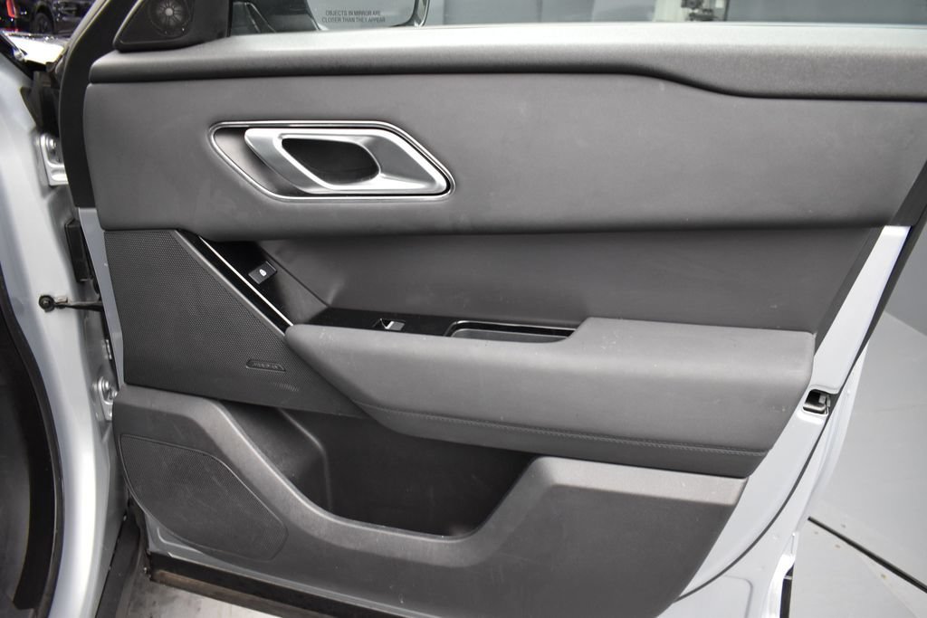 Used 2025 Land Rover Range Rover Velar Dynamic SE AWD/4WD image 15