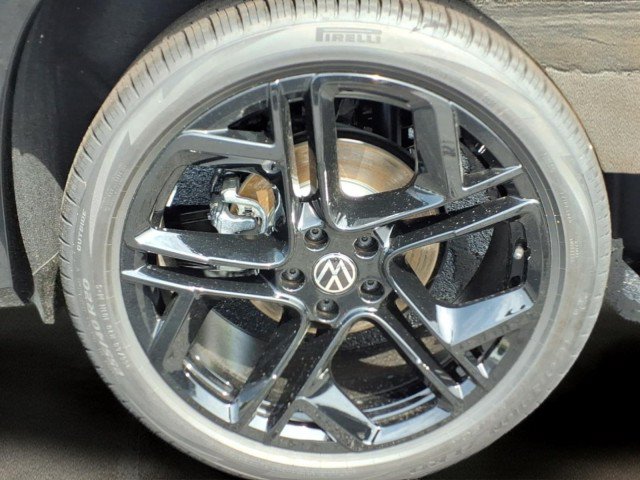 New 2026 Volkswagen Tiguan SE R-Line AWD/4WD image 10