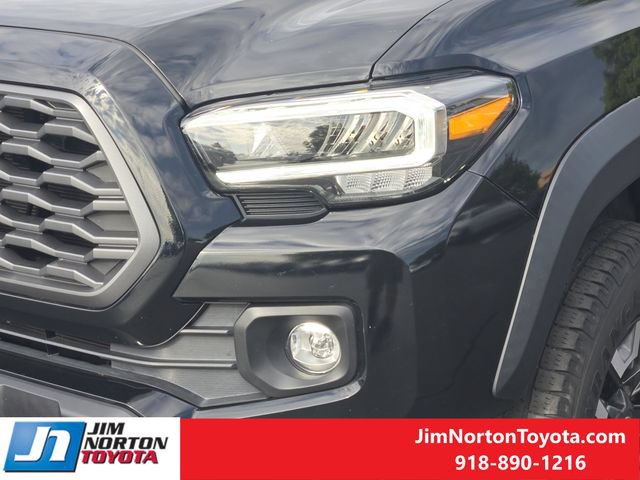 Used 2021 Toyota Tacoma TRD Off-Road w/ TRD Premium Off Road Package AWD/4WD image 11
