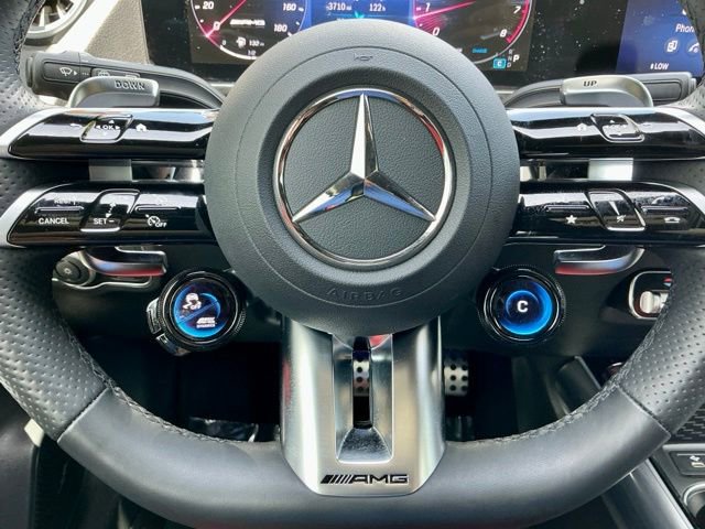 Used 2025 Mercedes-Benz GLA 35 AMG 4MATIC image 27