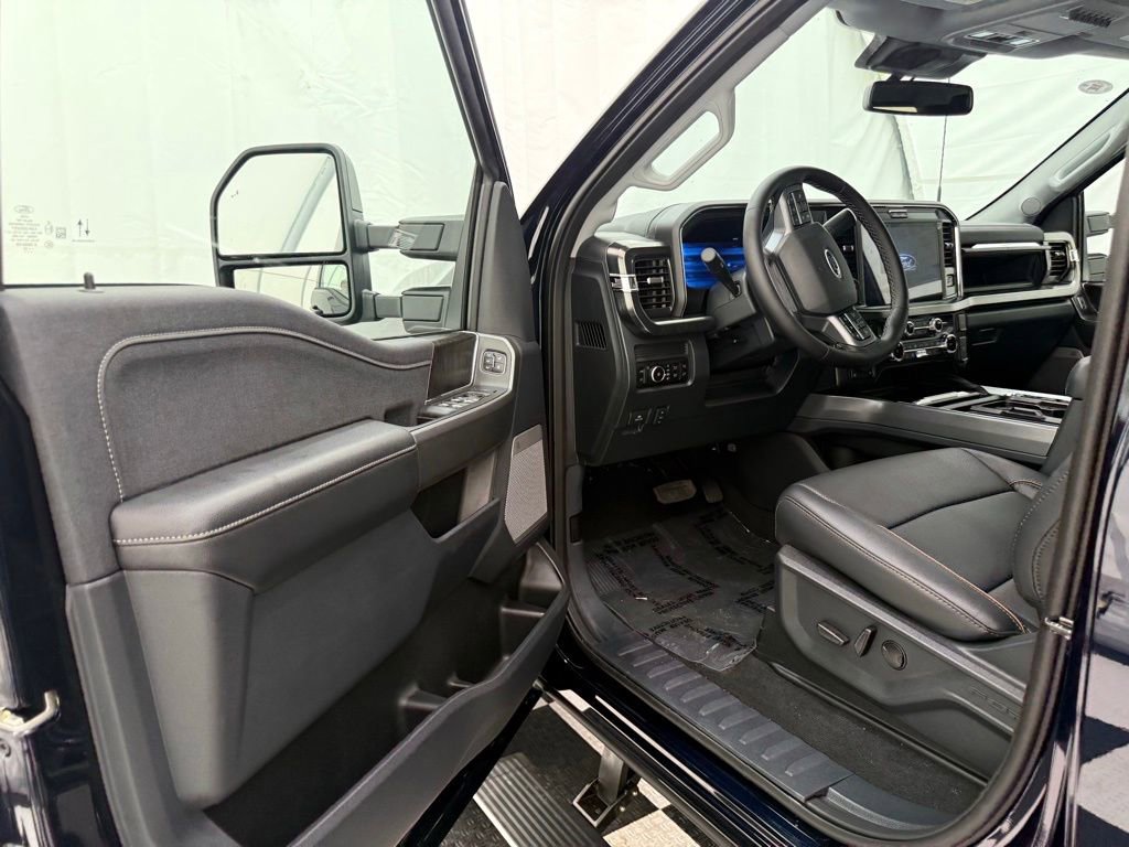 New 2025 Ford F250 Lariat w/ Lariat Ultimate Package AWD/4WD image 27