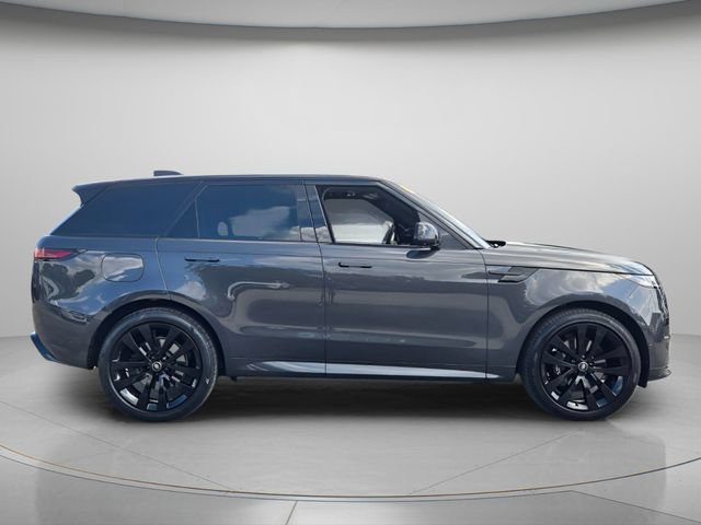 Used 2025 Land Rover Range Rover Sport Dynamic SE AWD/4WD image 4
