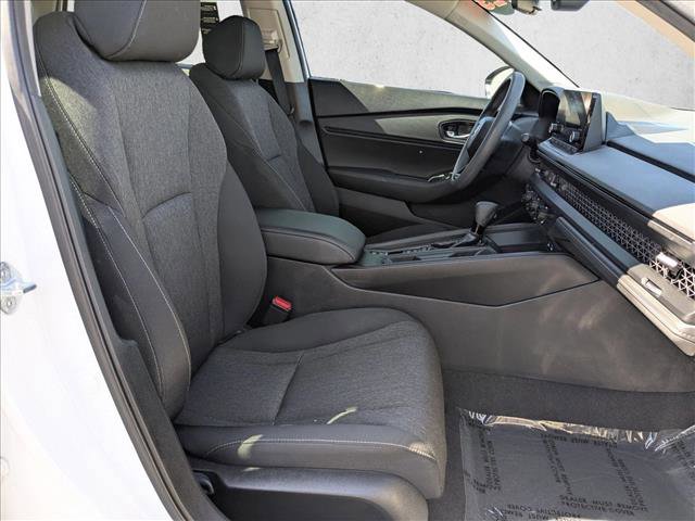 Used 2023 Honda Accord EX image 19
