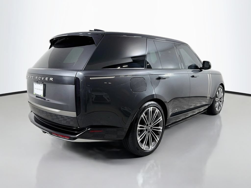 Certified 2025 Land Rover Range Rover SE AWD/4WD image 5
