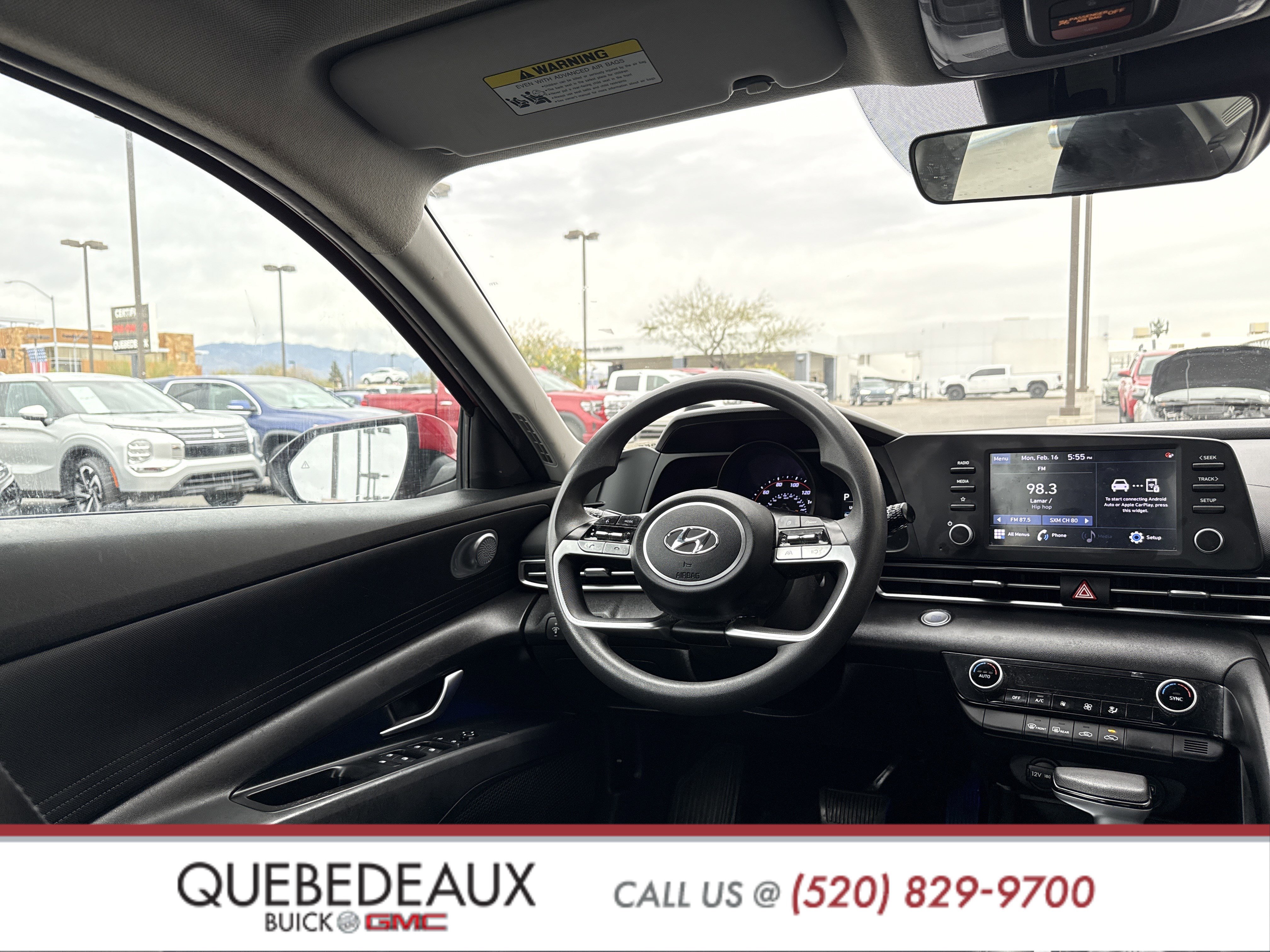 Used 2023 Hyundai Elantra SEL w/ Preferred Accessory Package image 17