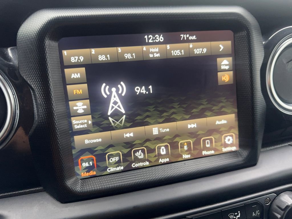 Used 2023 Jeep Wrangler Altitude image 62