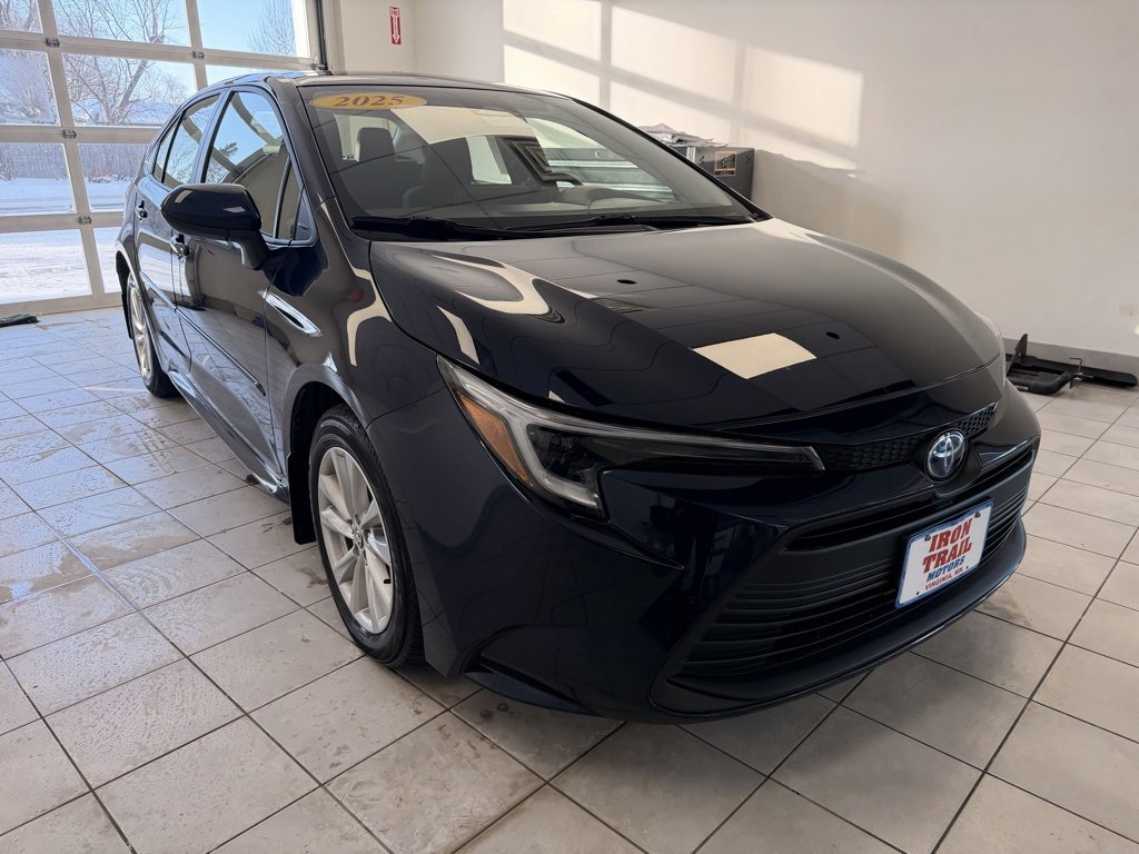 Certified 2025 Toyota Corolla LE w/ LE Premium Package image 2