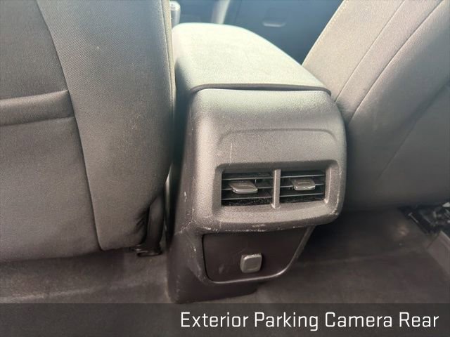 Used 2018 Chevrolet Equinox LT image 25