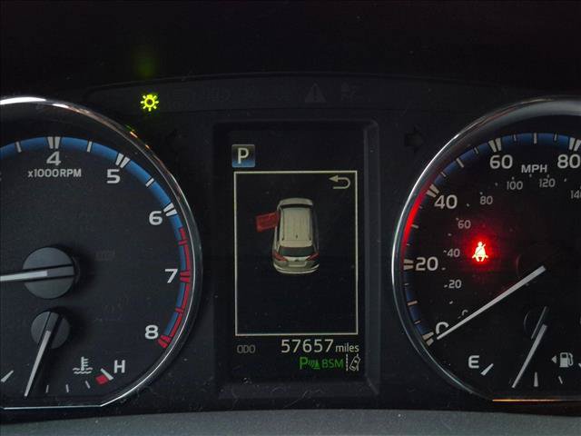 Used 2017 Toyota RAV4 Platinum FWD image 18