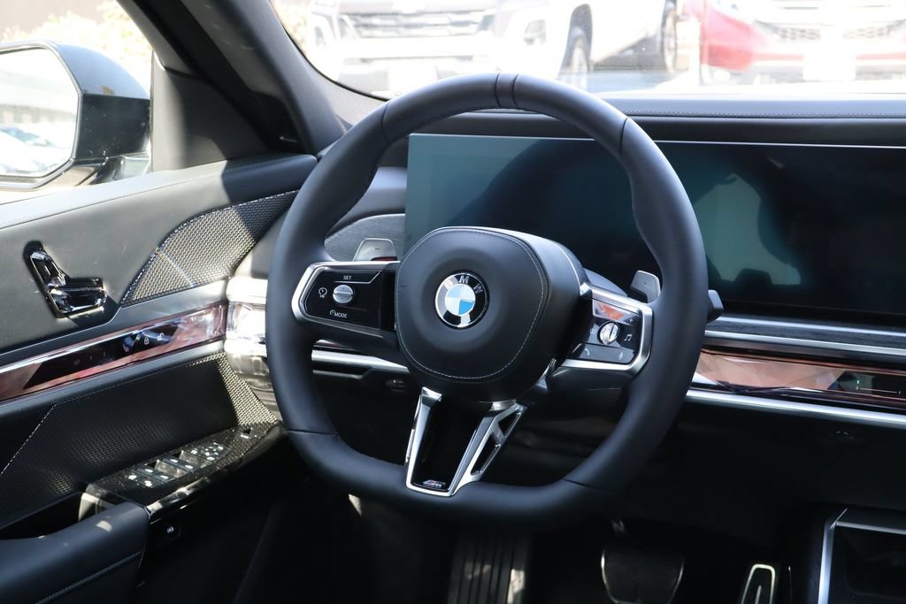 Used 2026 BMW 740i w/ Premium Package RWD image 26