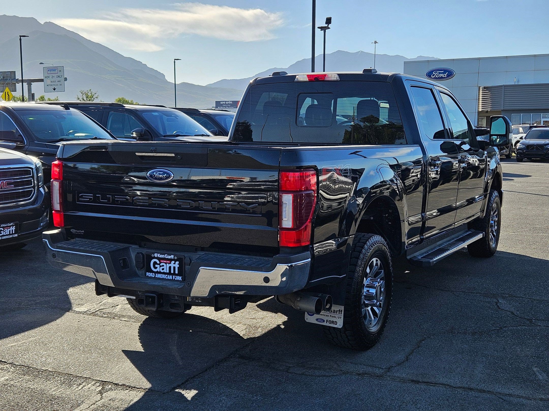 Used 2021 Ford F350 Lariat w/ Lariat Ultimate Package AWD/4WD image 3