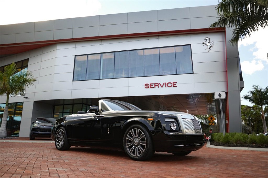 Used 2010 Rolls-Royce Phantom Drophead Coupe image 22