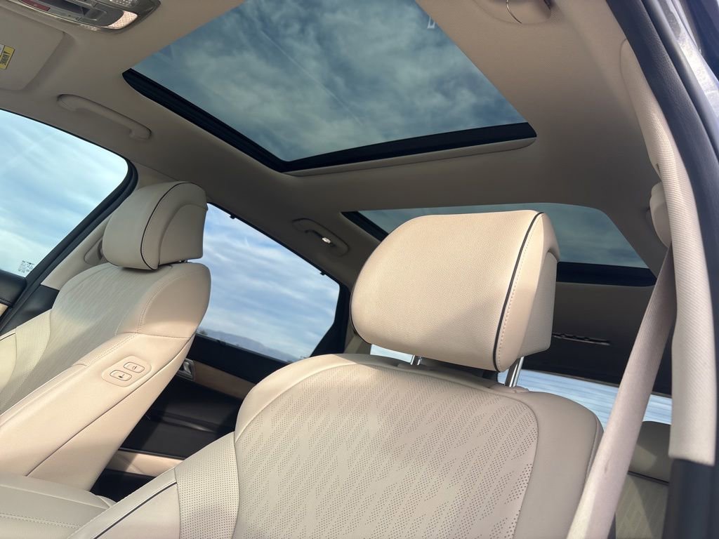 Used 2023 Genesis GV80 3.5T w/ Advanced Package image 34