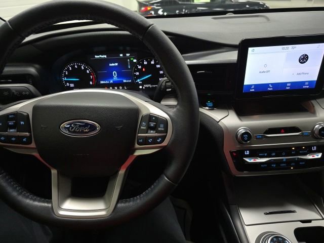 Used 2021 Ford Explorer XLT AWD/4WD image 14