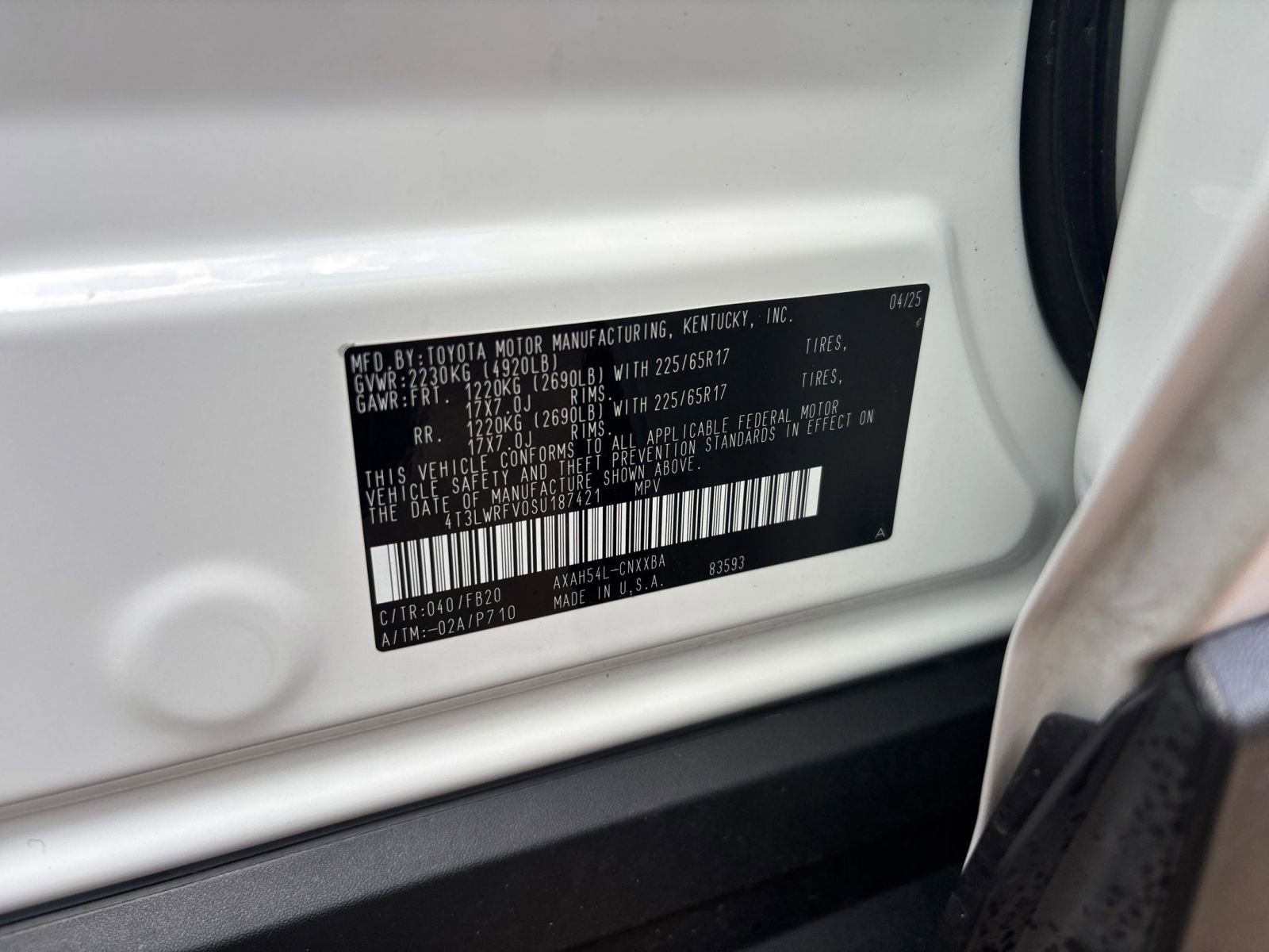 Used 2025 Toyota RAV4 LE image 28