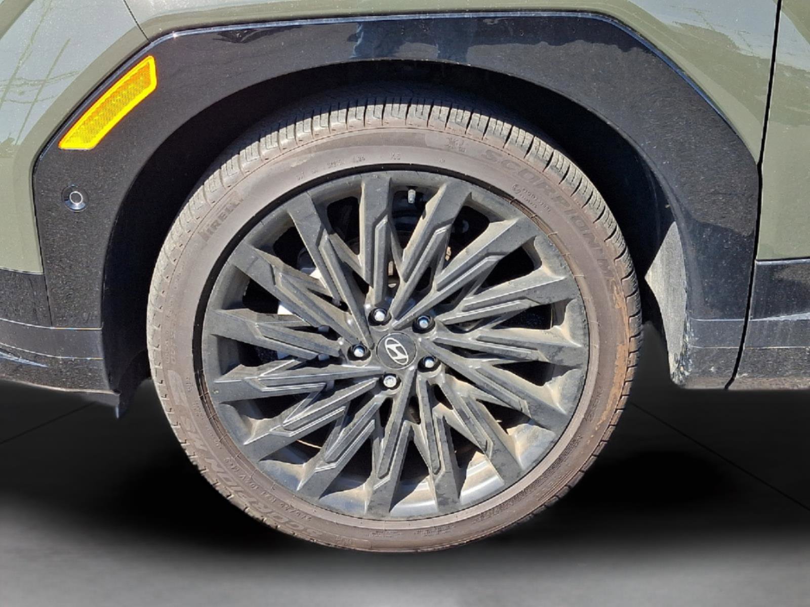 Used 2024 Hyundai Santa Fe Calligraphy image 9