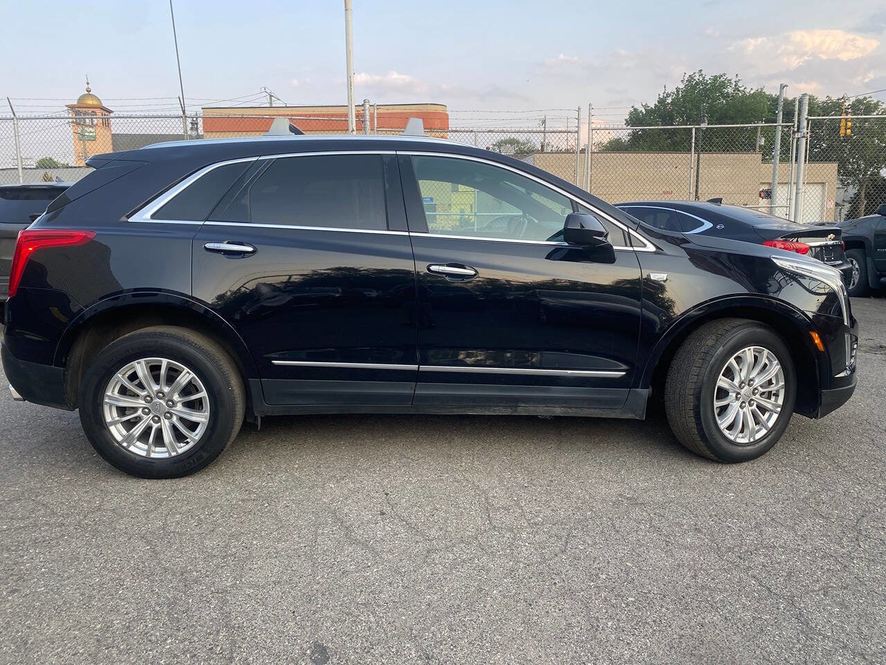 Used 2017 Cadillac XT5 FWD image 7