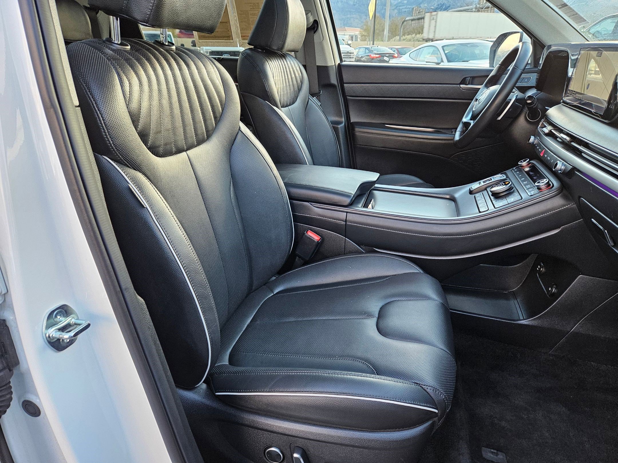Used 2025 Hyundai Palisade Limited image 35