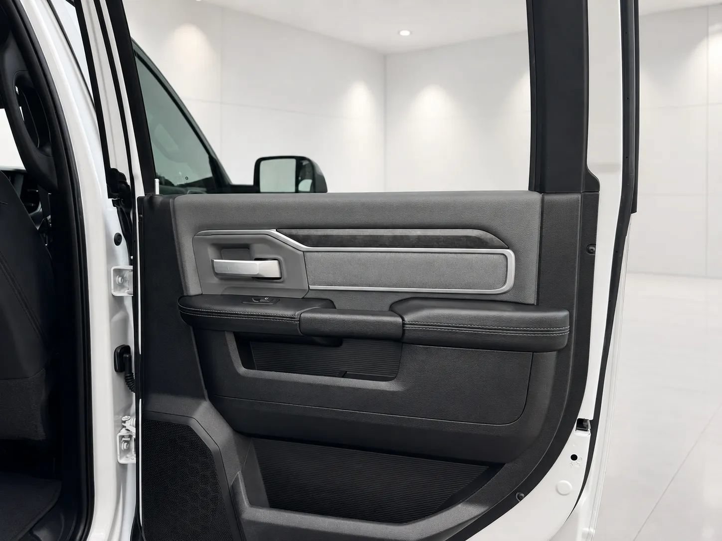 Used 2021 RAM 2500 Big Horn AWD/4WD image 16