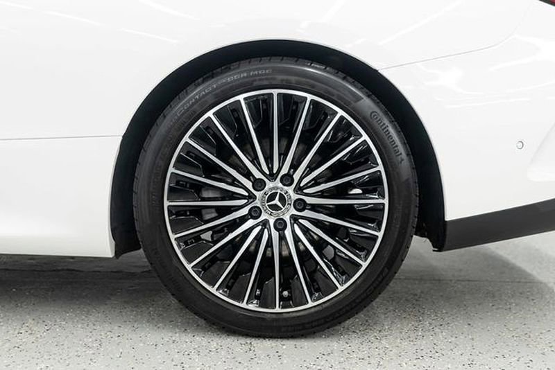 Used 2025 Mercedes-Benz CLE 300 4MATIC Coupe image 33