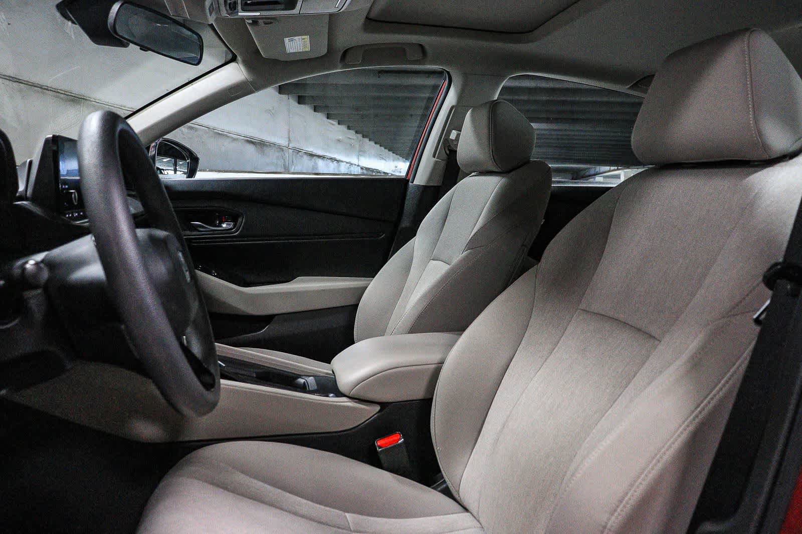 Used 2023 Honda Accord EX image 18