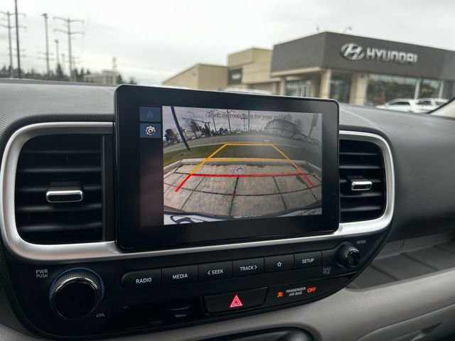 Certified 2025 Hyundai Venue SEL image 22