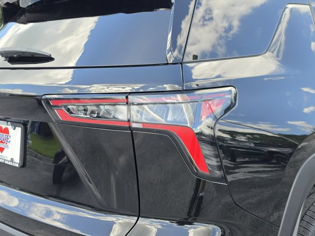 New 2026 Chevrolet Equinox LT FWD image 11