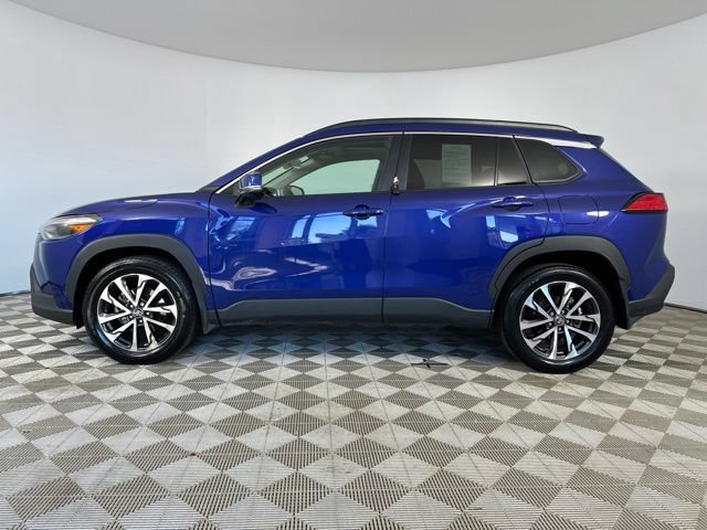 Used 2024 Toyota Corolla Cross XLE AWD/4WD image 10