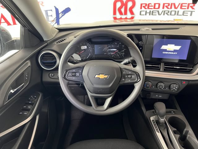 New 2026 Chevrolet Trax LS w/ LS Convenience Package FWD image 13