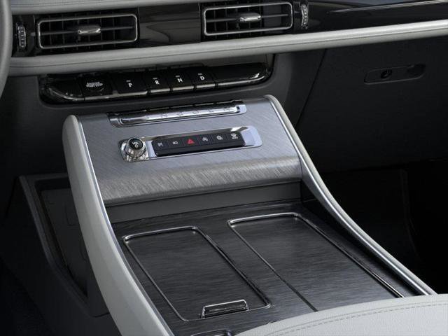 New 2026 Lincoln Aviator AWD w/ Jet Appearance Package image 15