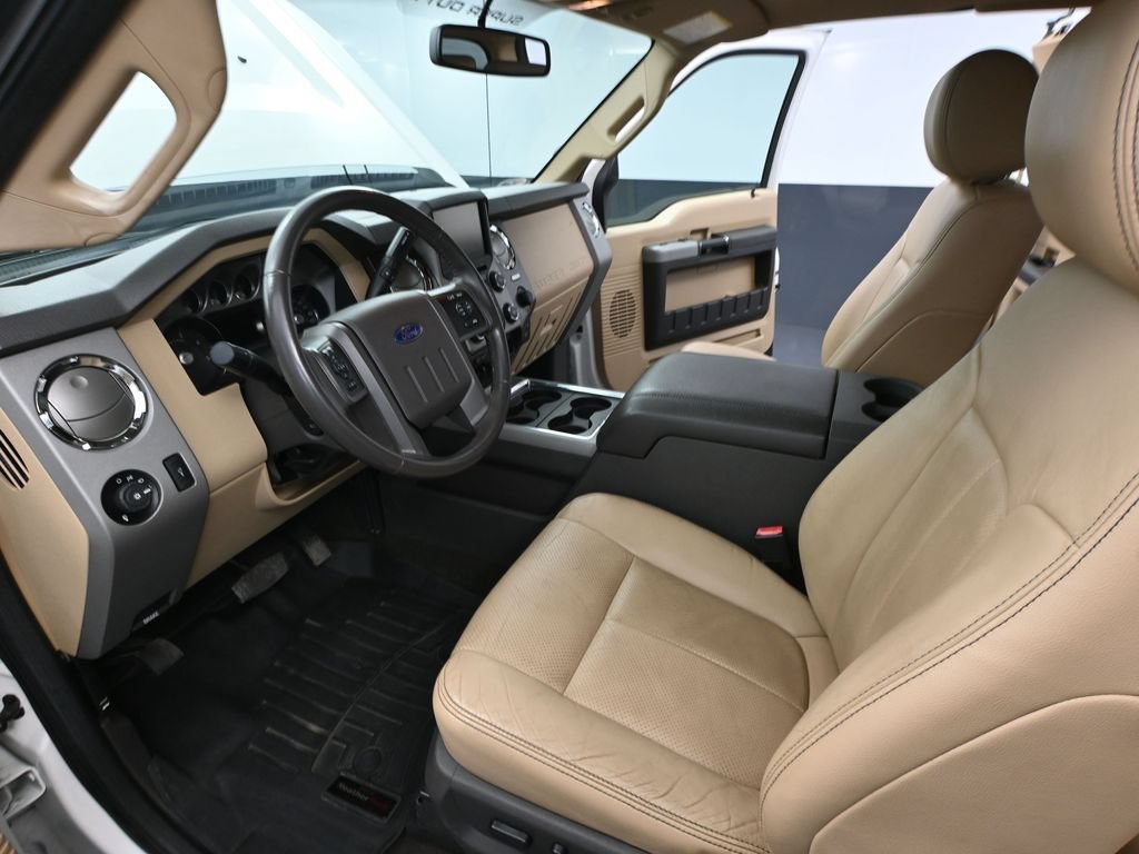 Used 2015 Ford F350 Lariat w/ Camper Package AWD/4WD image 17