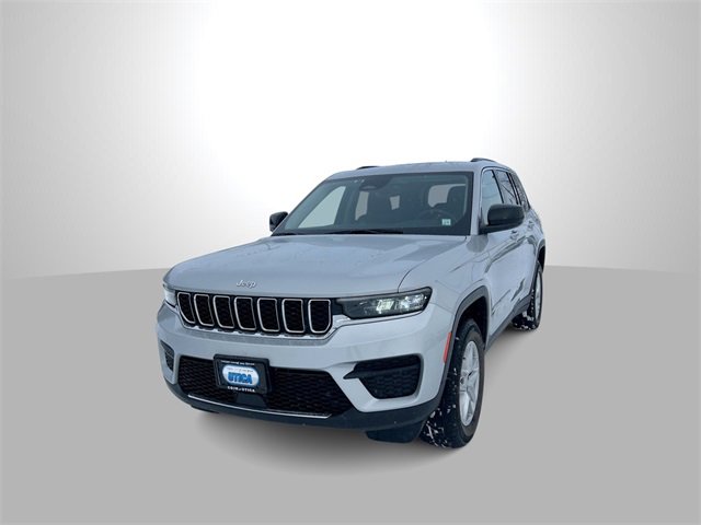 Used 2023 Jeep Grand Cherokee Laredo