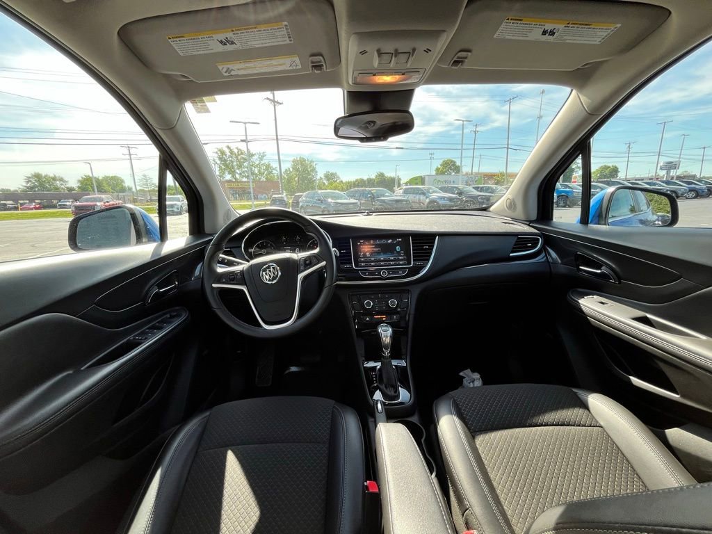 Used 2018 Buick Encore Sport Touring AWD/4WD image 9