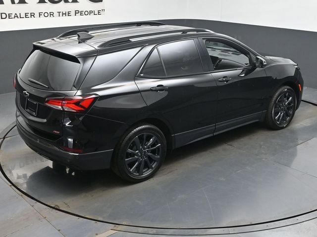 Used 2023 Chevrolet Equinox RS w/ RS Leather Package image 39
