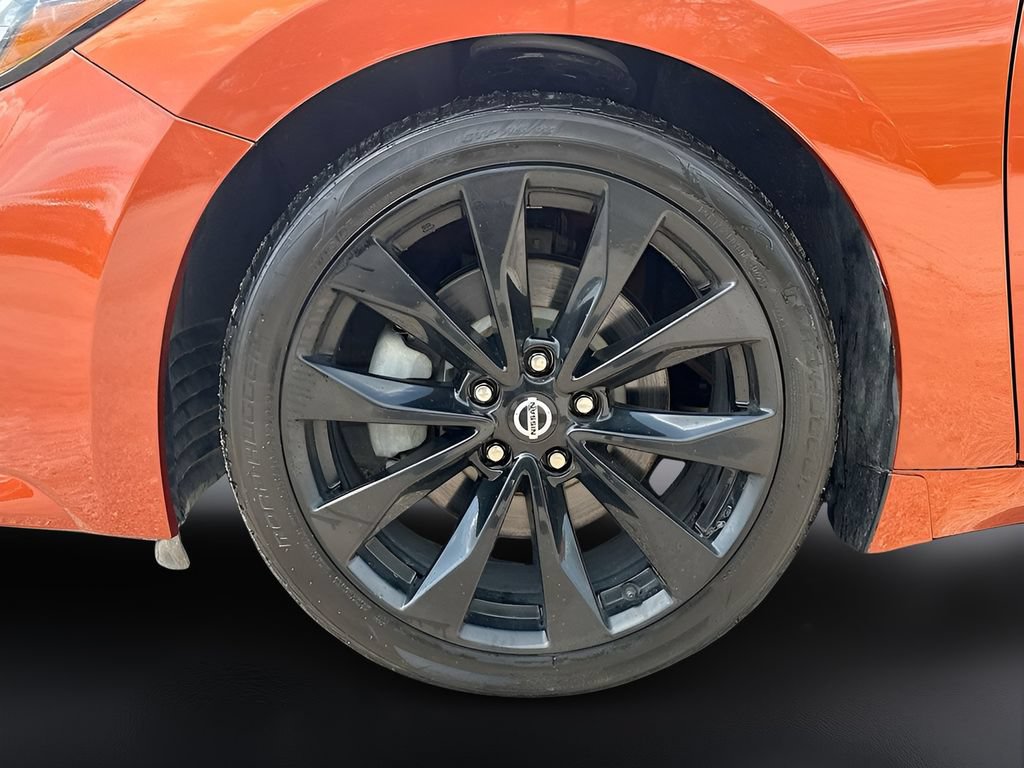Used 2022 Nissan Maxima SR w/ Sport Mat Group FWD image 33