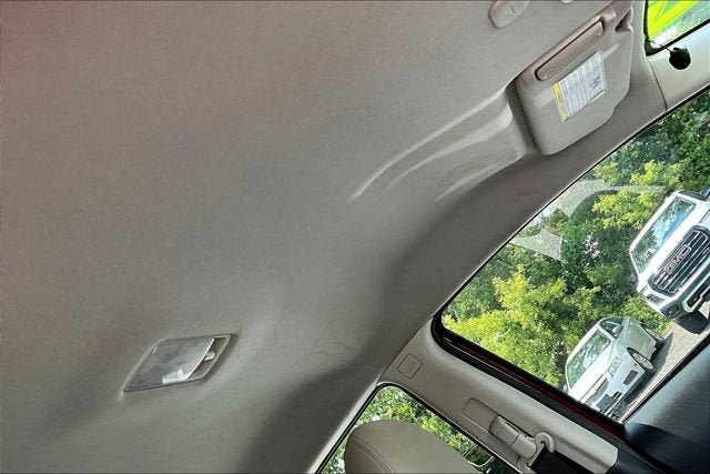 Used 2017 Nissan Versa Note FWD image 17