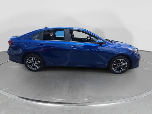 Used 2023 Kia Forte LXS w/ LXS Technology Package FWD image 9