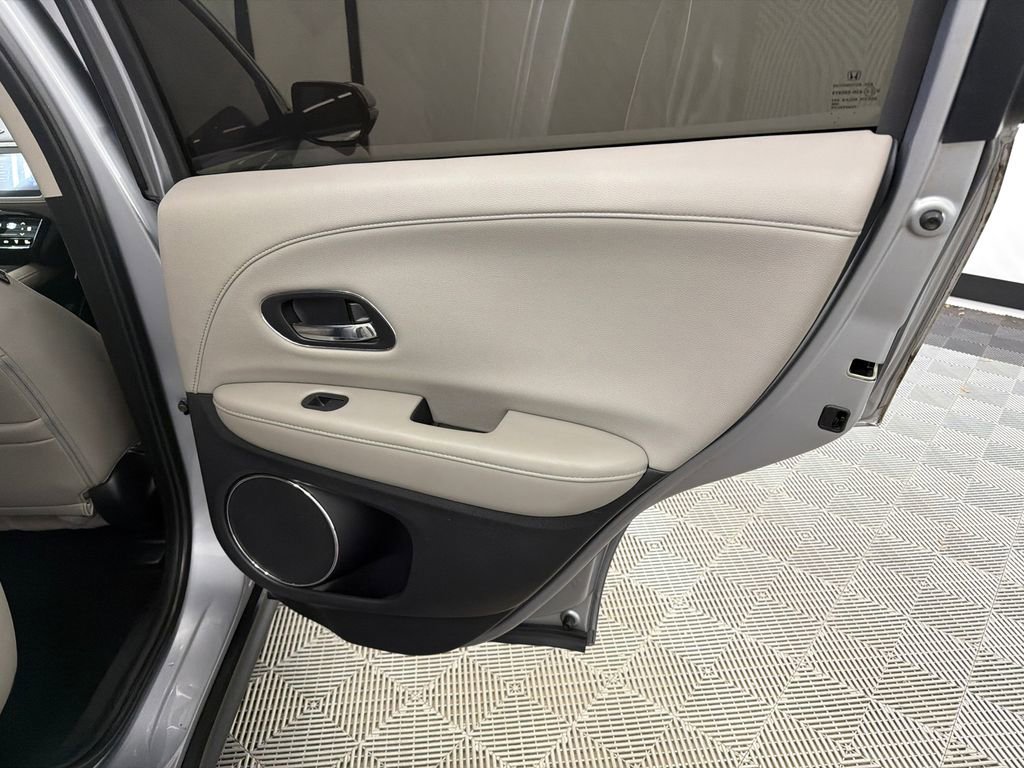 Used 2019 Honda HR-V EX-L image 17