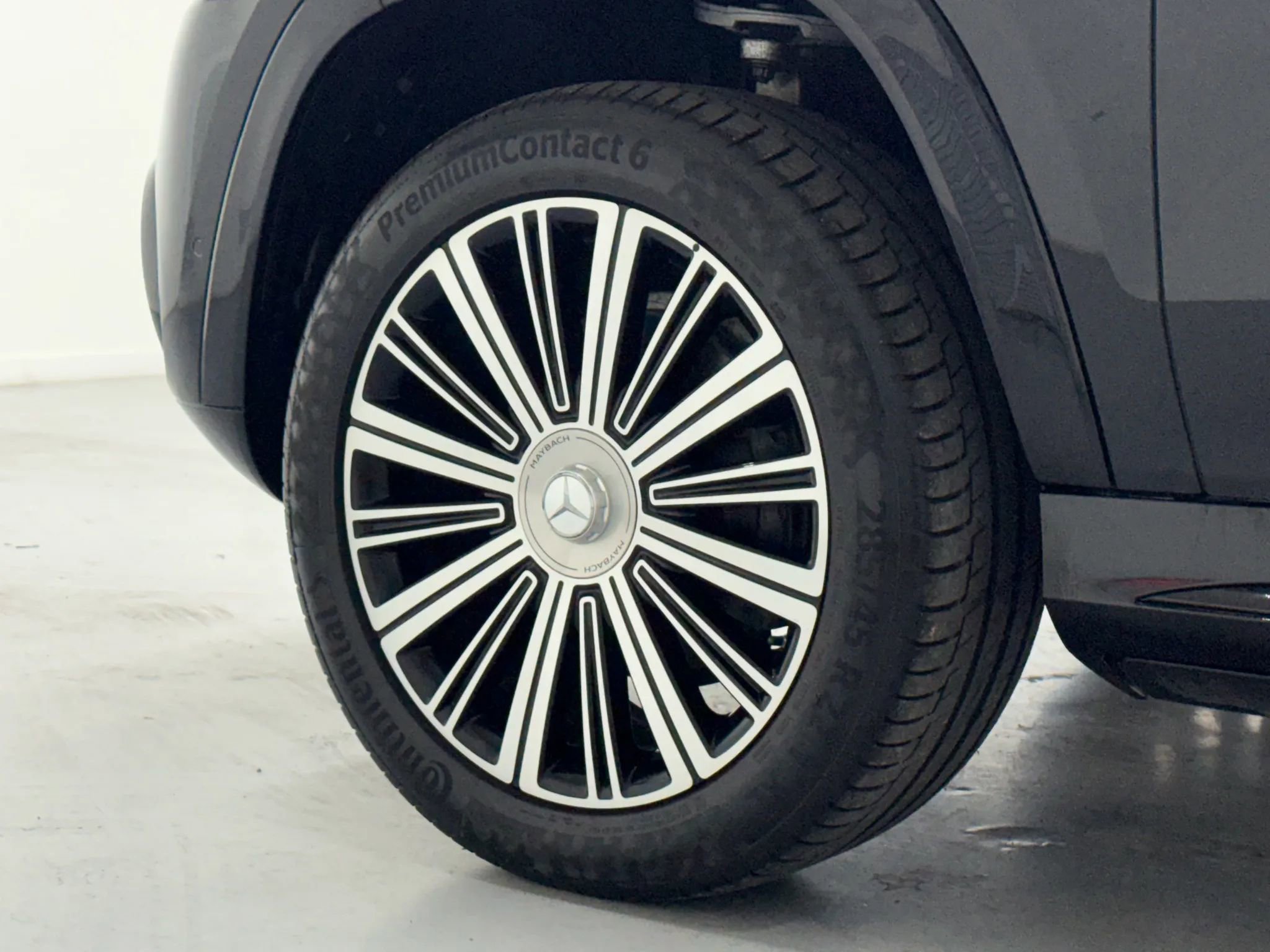 Used 2022 Mercedes-Benz Maybach GLS 600 4MATIC image 47