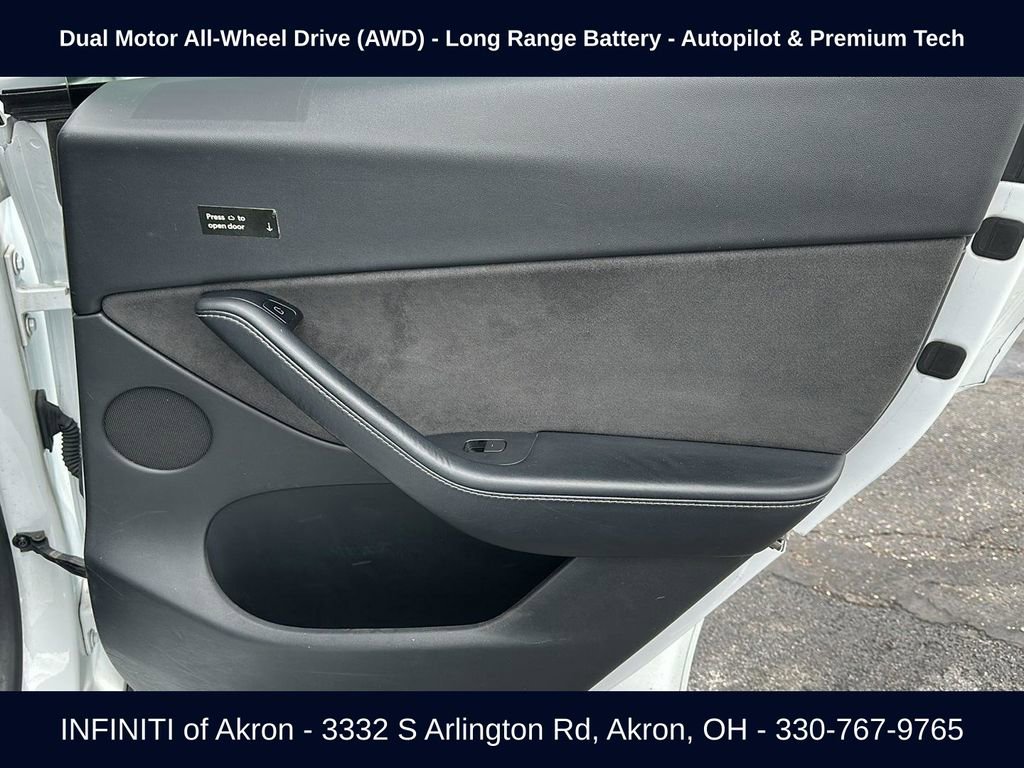 Used 2022 Tesla Model Y Long Range image 26