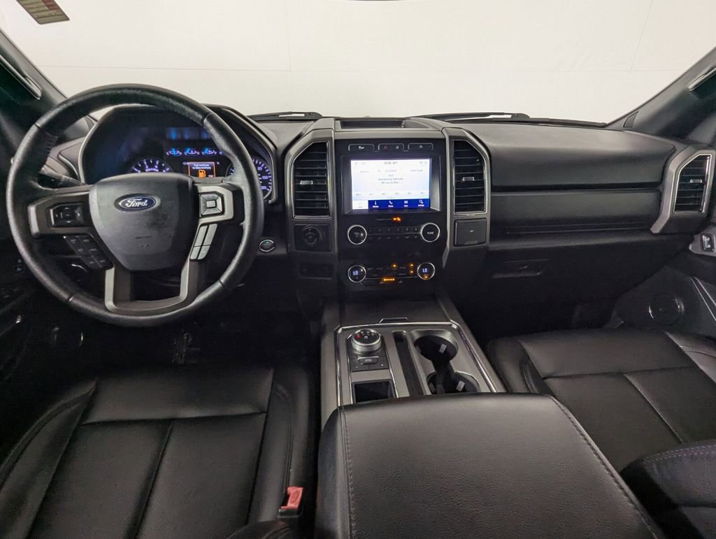 Used 2020 Ford Expedition XLT image 18