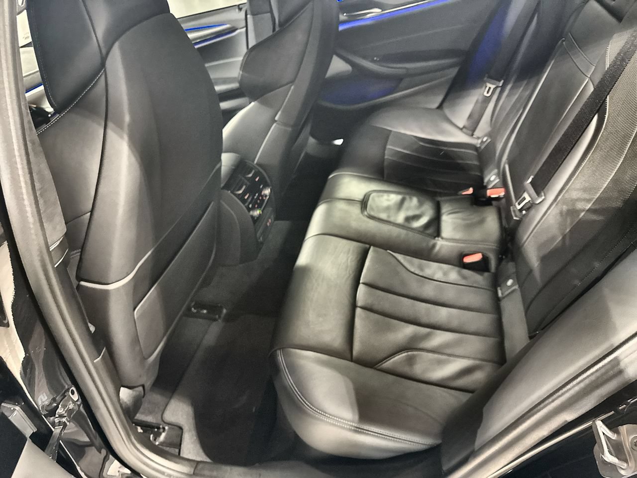Used 2022 BMW M5 w/ Executive Package AWD/4WD image 9
