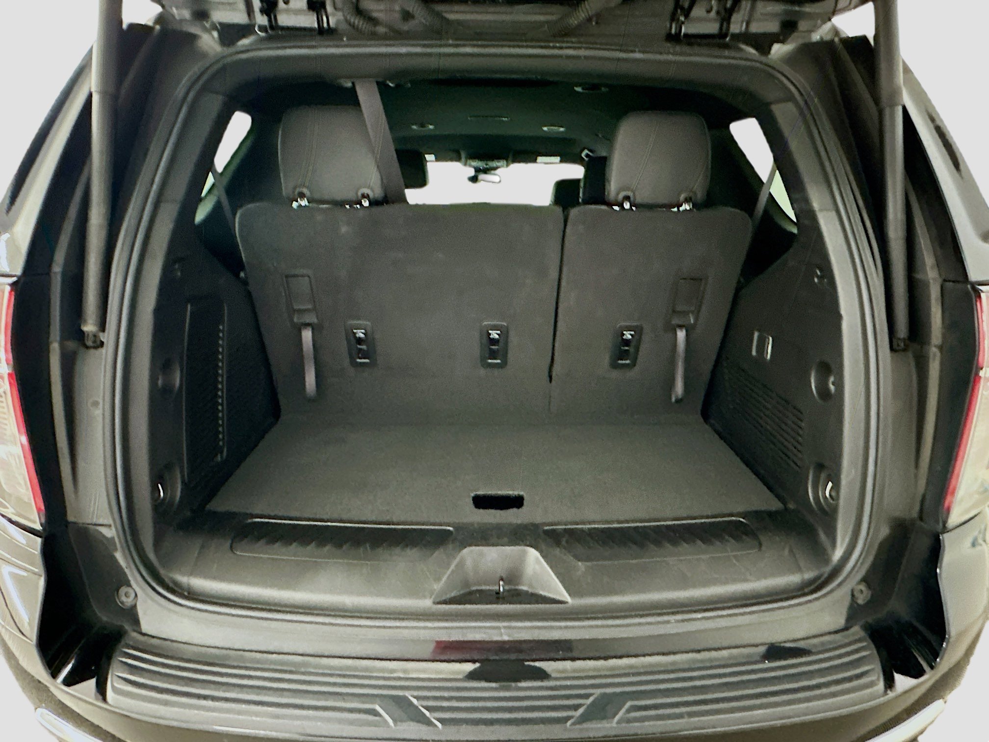 Used 2024 Chevrolet Tahoe LT image 31