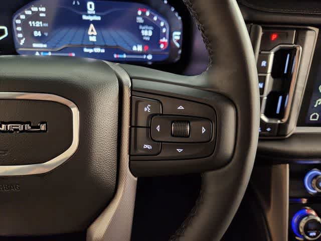Used 2023 GMC Yukon Denali AWD/4WD image 29