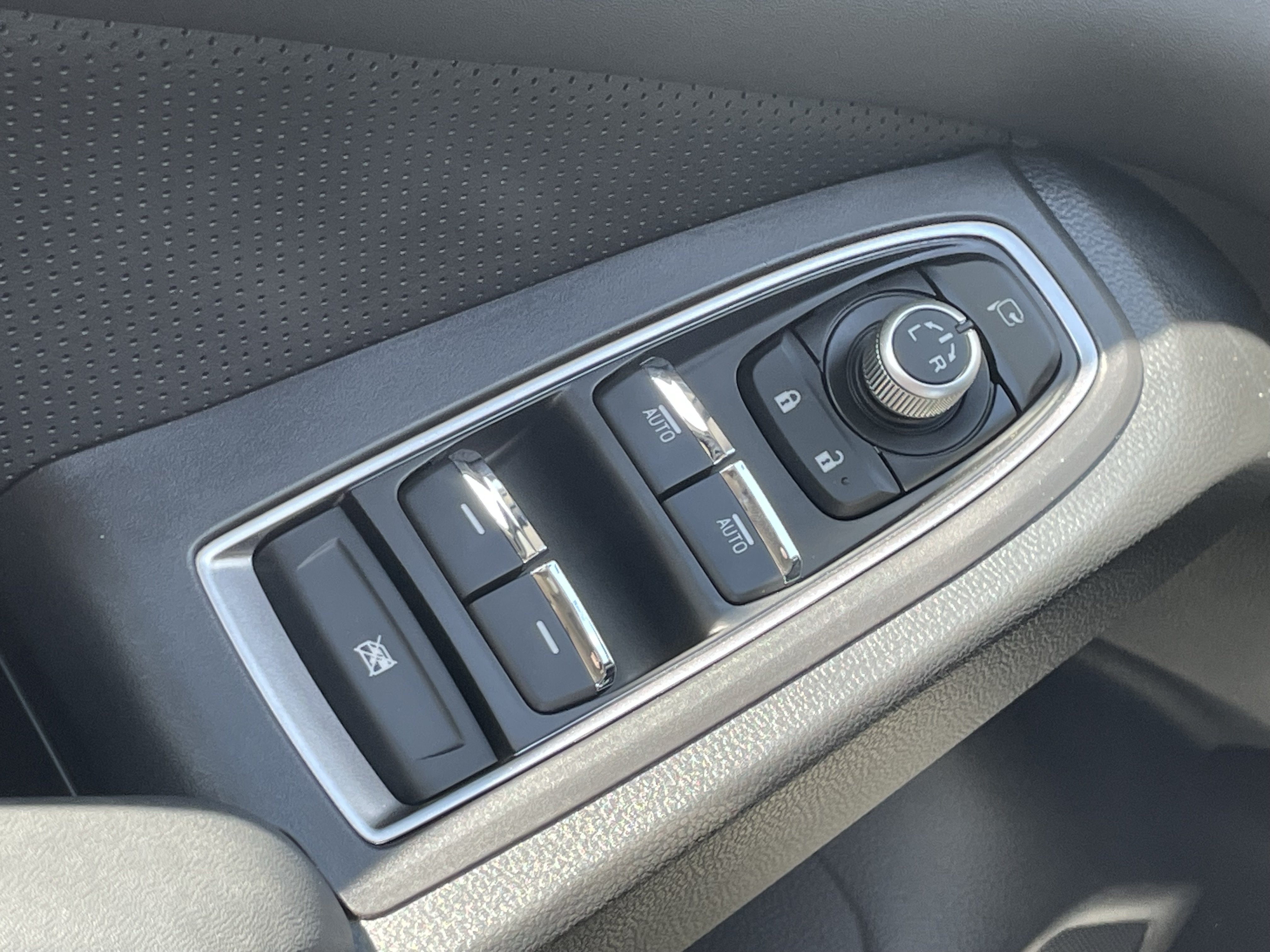 New 2026 Subaru Ascent Limited AWD/4WD image 18