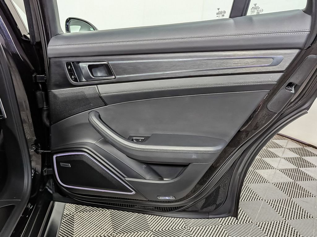Used 2021 Porsche Panamera GTS image 45