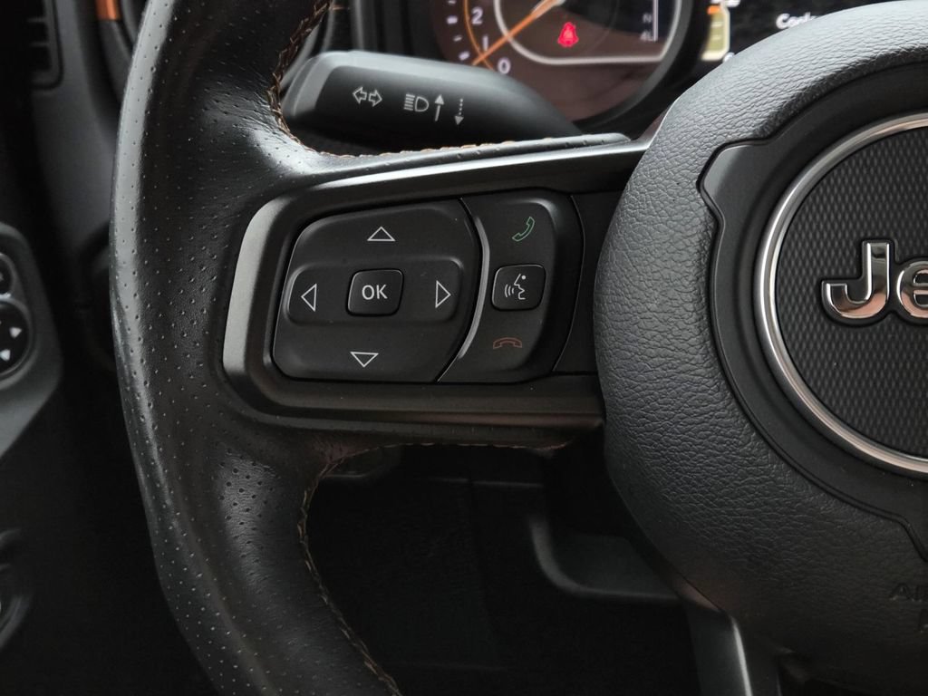 Used 2024 Jeep Gladiator Mojave w/ Safety Group AWD/4WD image 14
