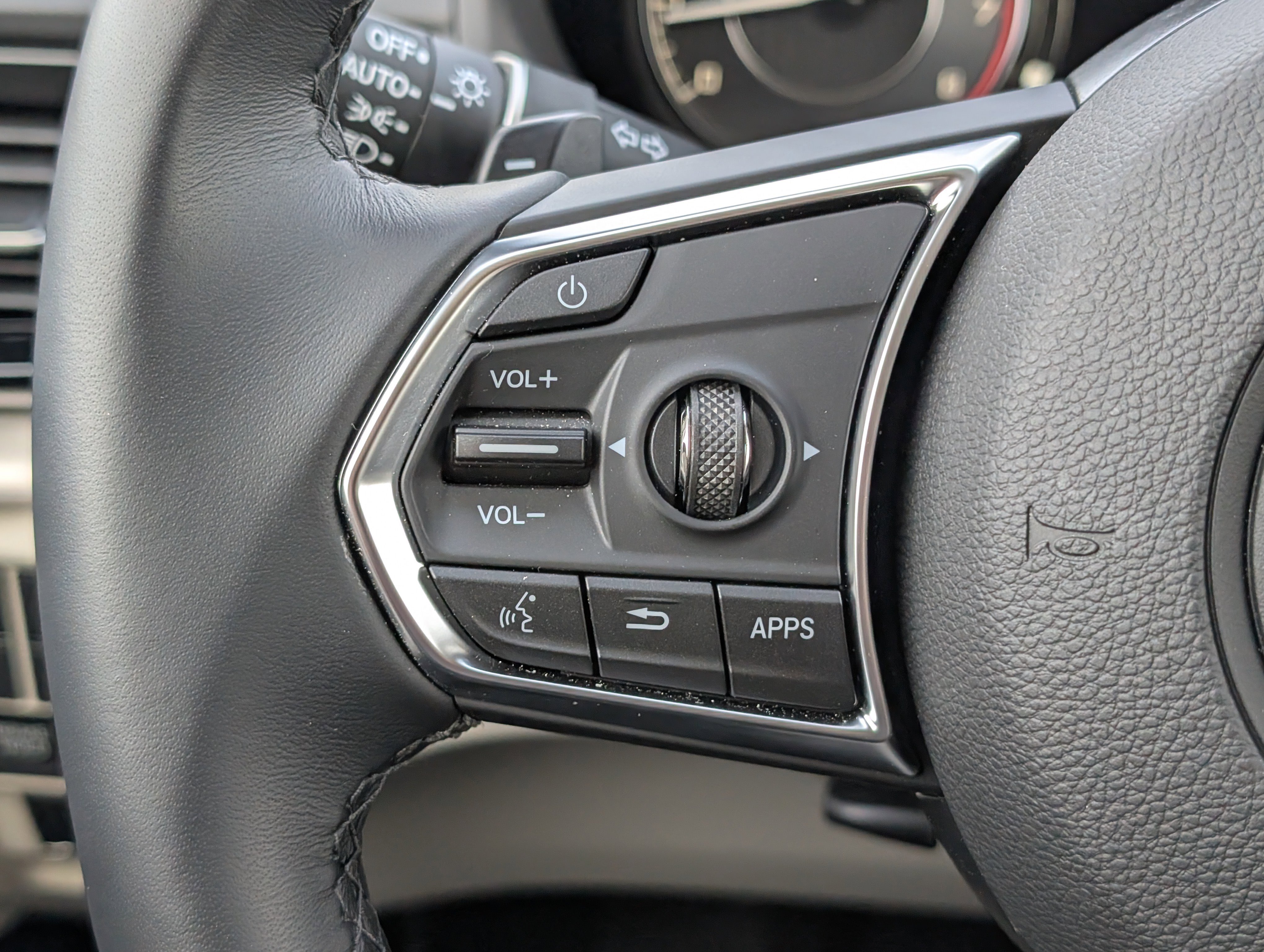 Certified 2025 Acura RDX SH-AWD w/ Technology Package image 14